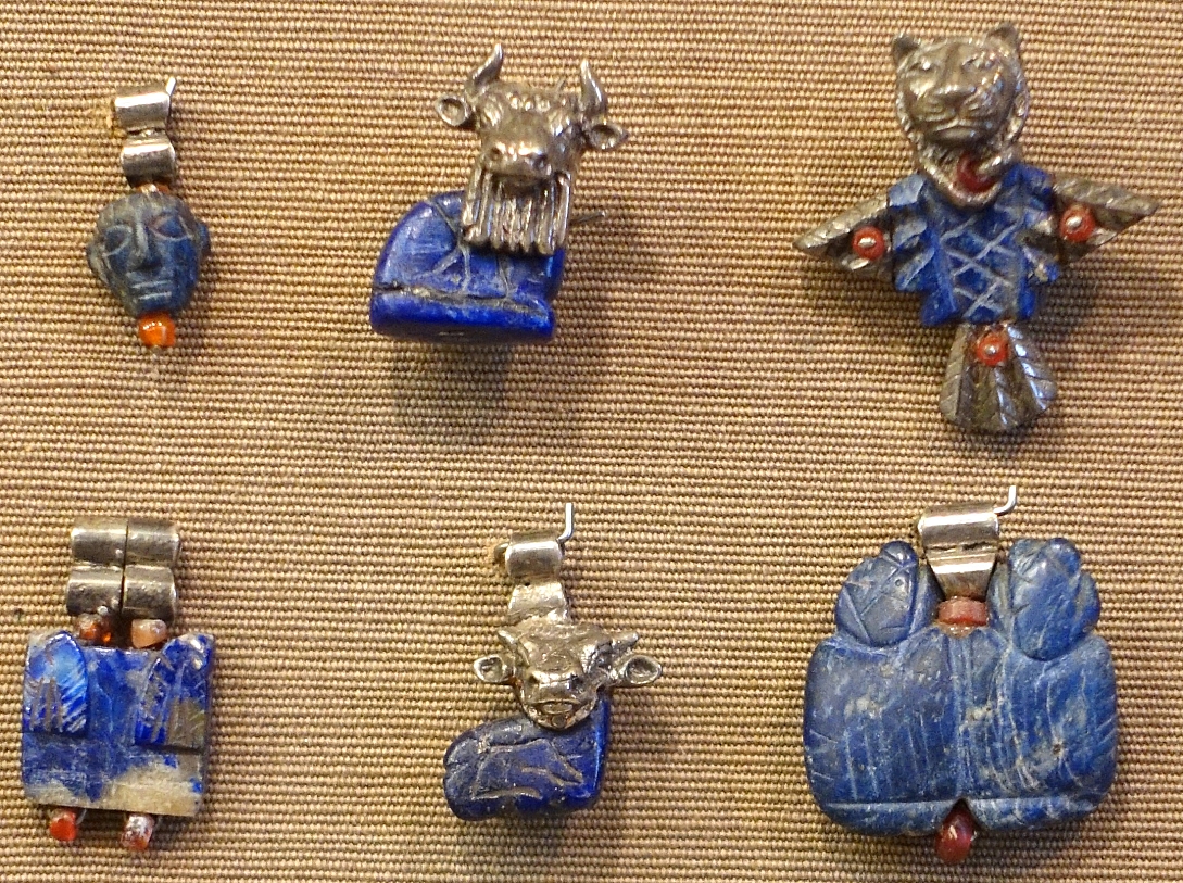 tell asmar hoard pendants from the early dynastic period